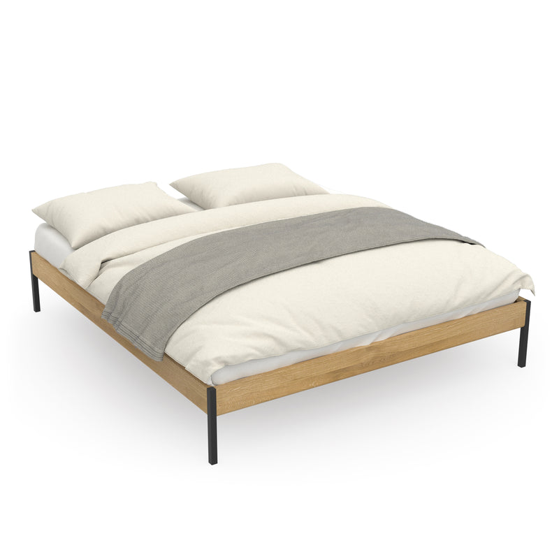 Plattformbett aus Metall und zertifiziertem Eichenholz modern und stabil