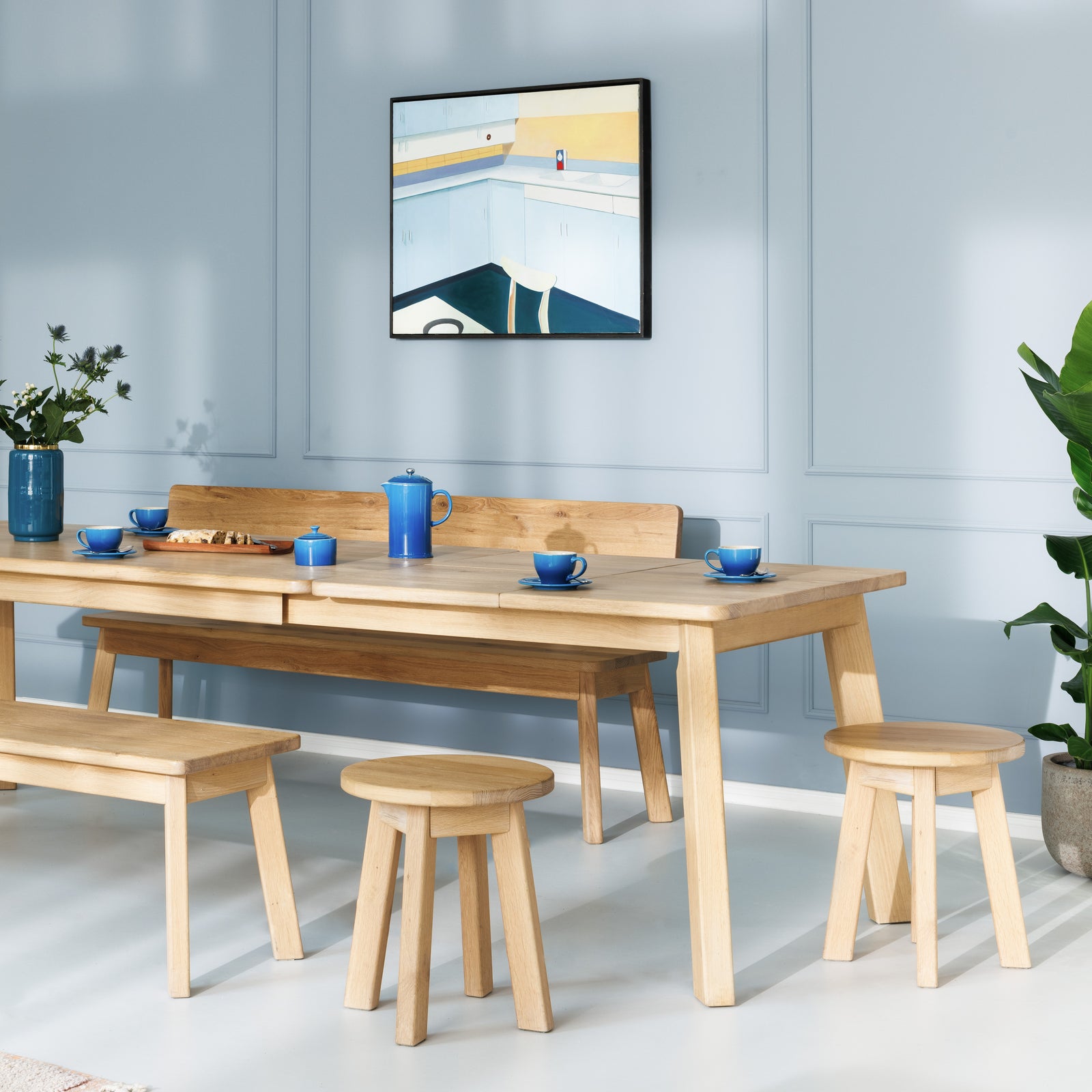 Esszimmer aus massivem Holz in skandinavischem Design