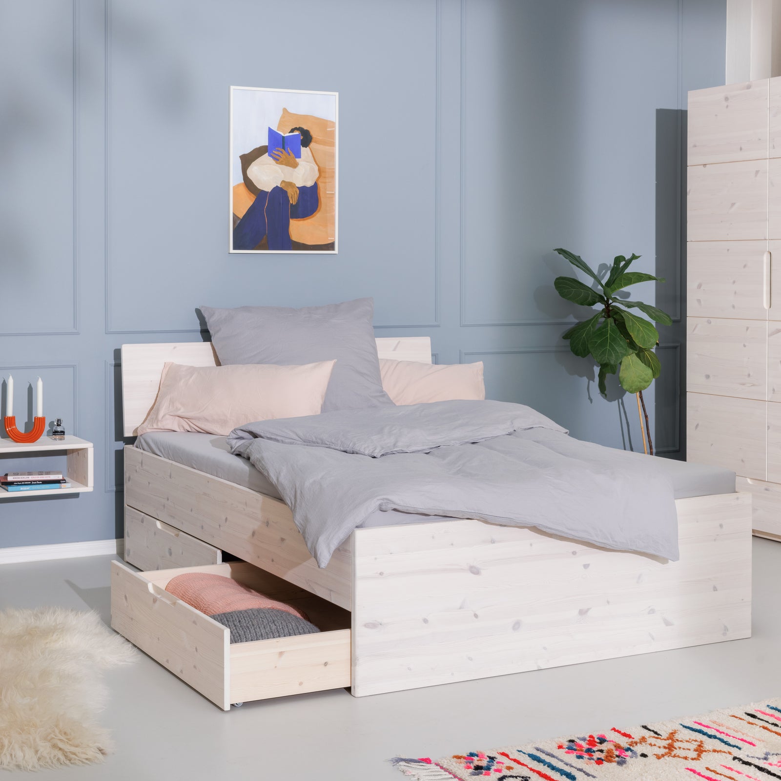 Design Vollholzbett mit Stauraum Lade weiß lasiert minimalisitisch und ökologisch