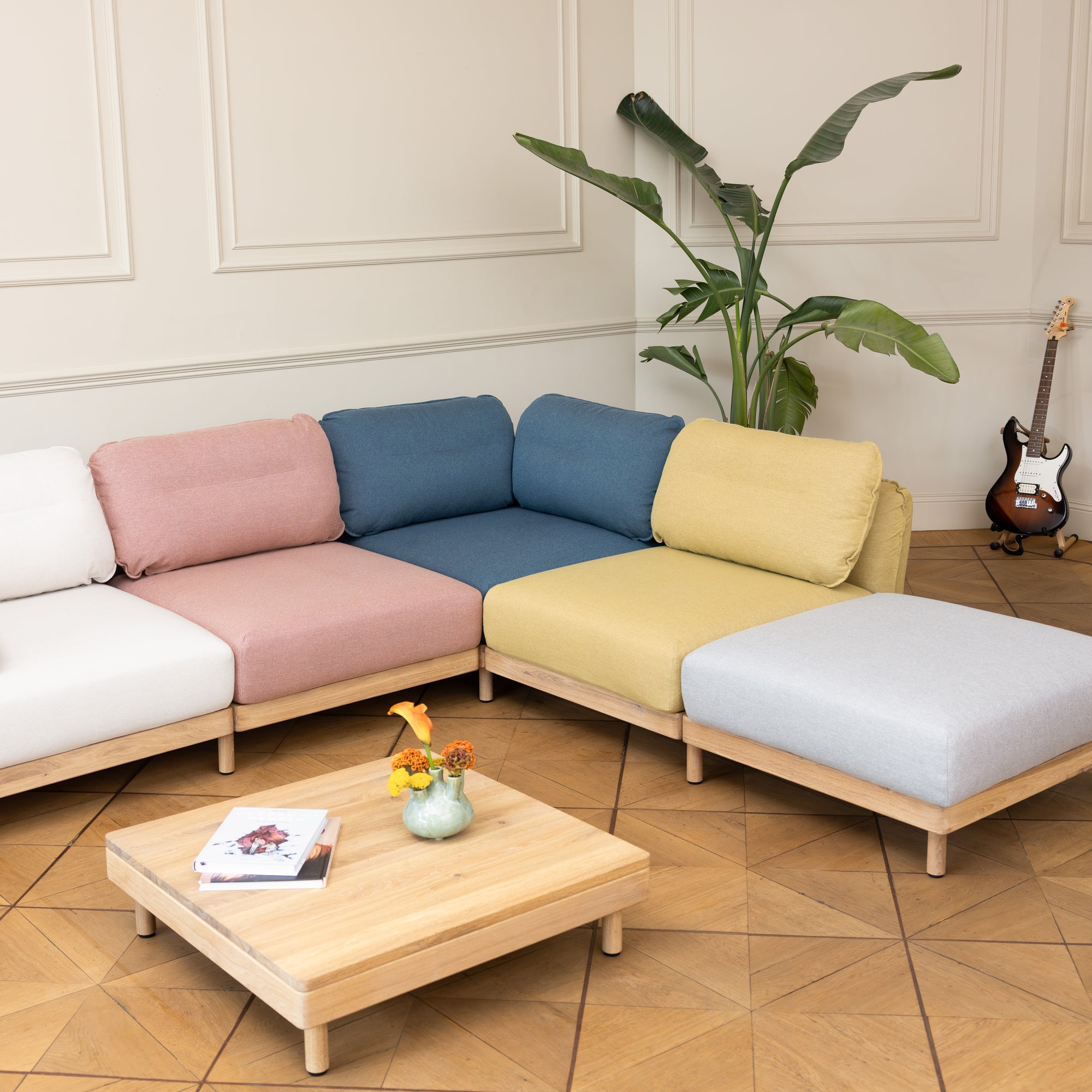 Ecksofa mit Chaiselongue - rot, blau, gelb, beige