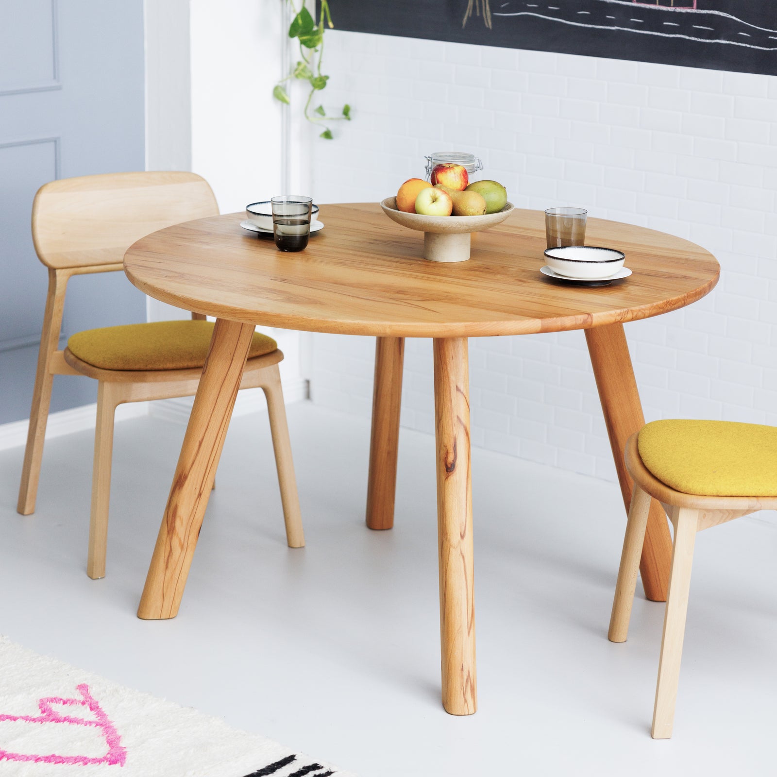 Runder Vollholz Esstisch Form A Maßanfertigung Zertifiziertes natürlich geöltes Holz