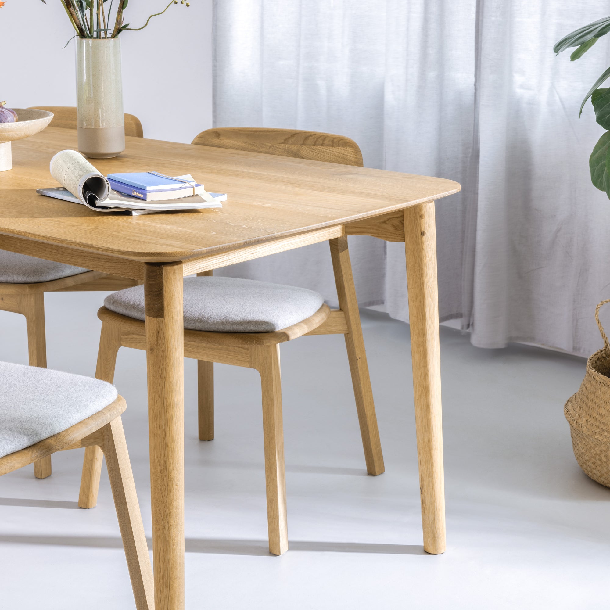 Quadratischer Esstisch Form S Nussbaum