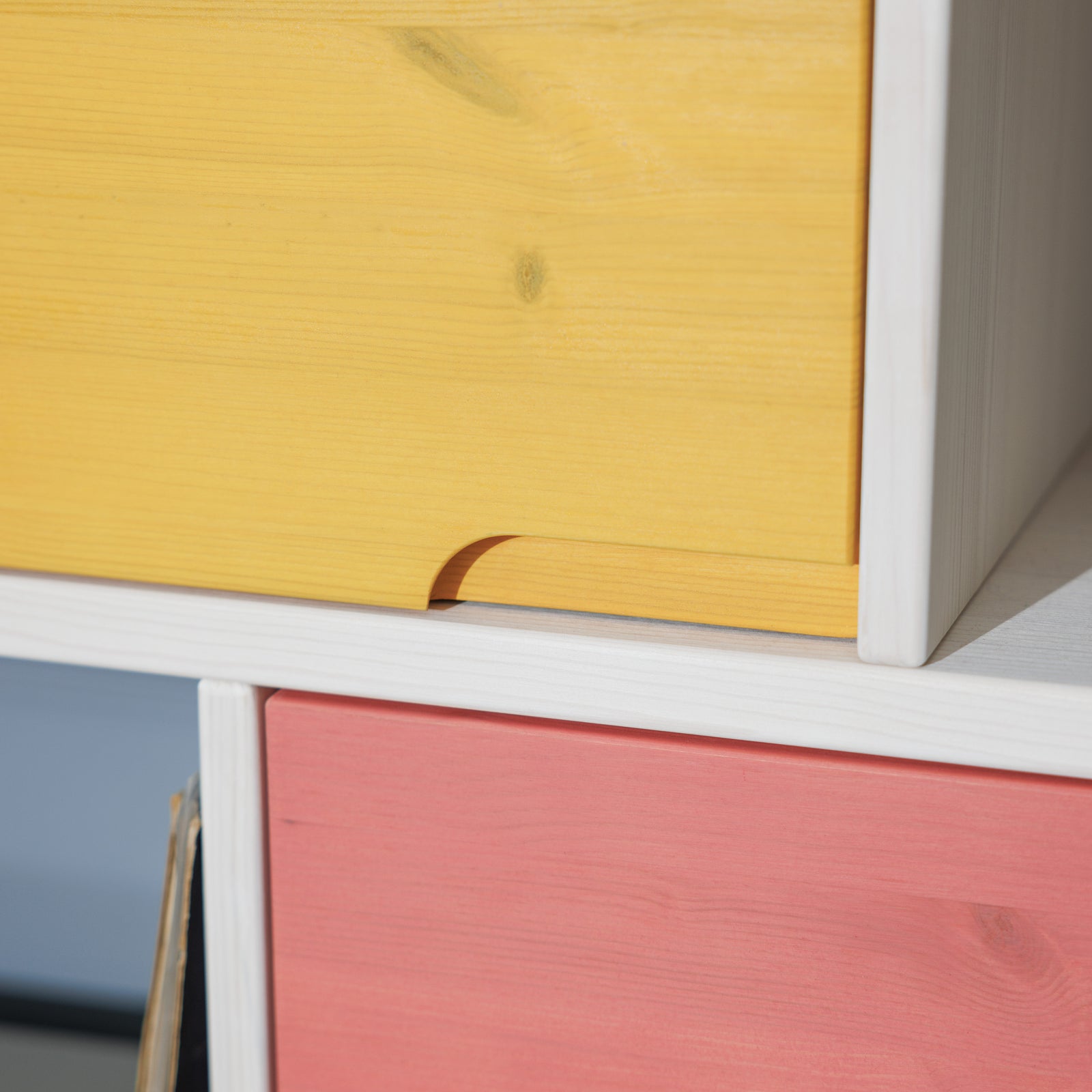 Magnetische Türen für das Regal Alma