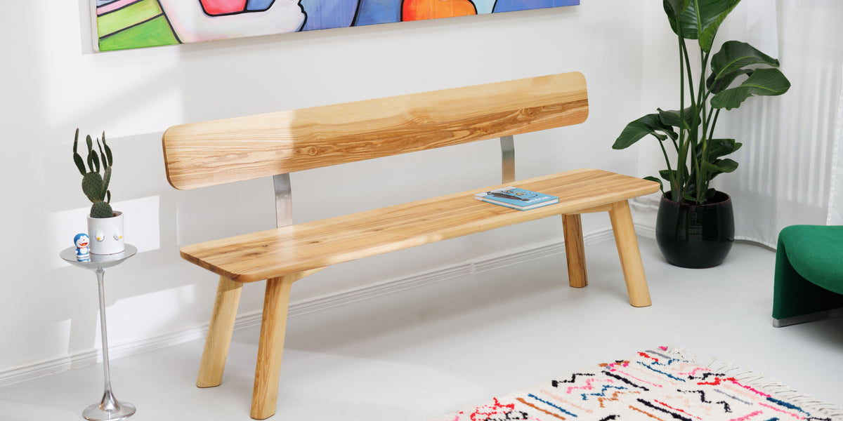 Sitzbank mit Lehne aus Massivholz