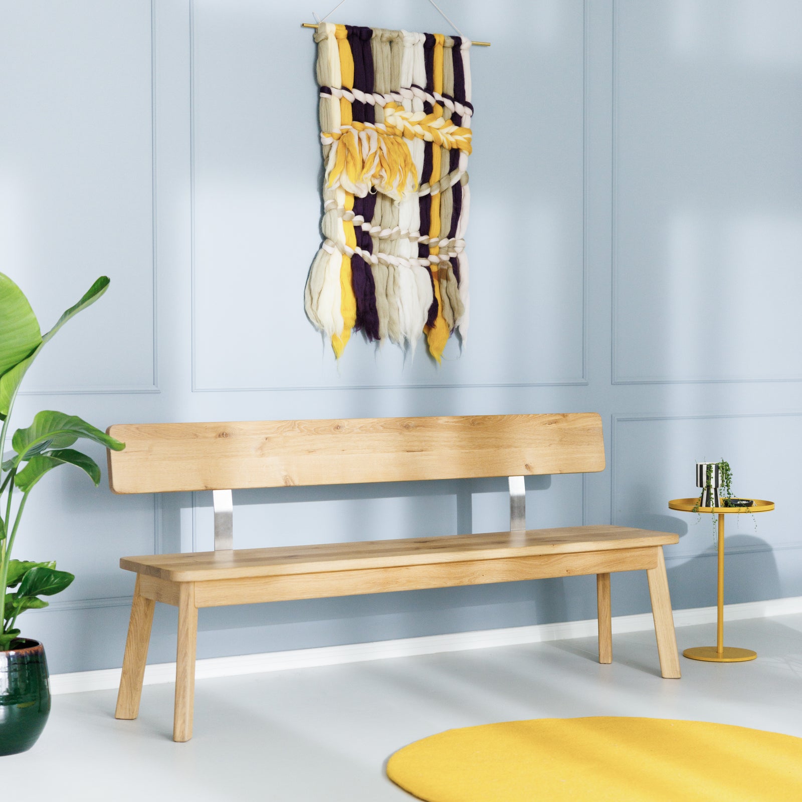 Ökologische Massivholzbank mit Rückenlehne aus Echtholz in zeitlosem Look