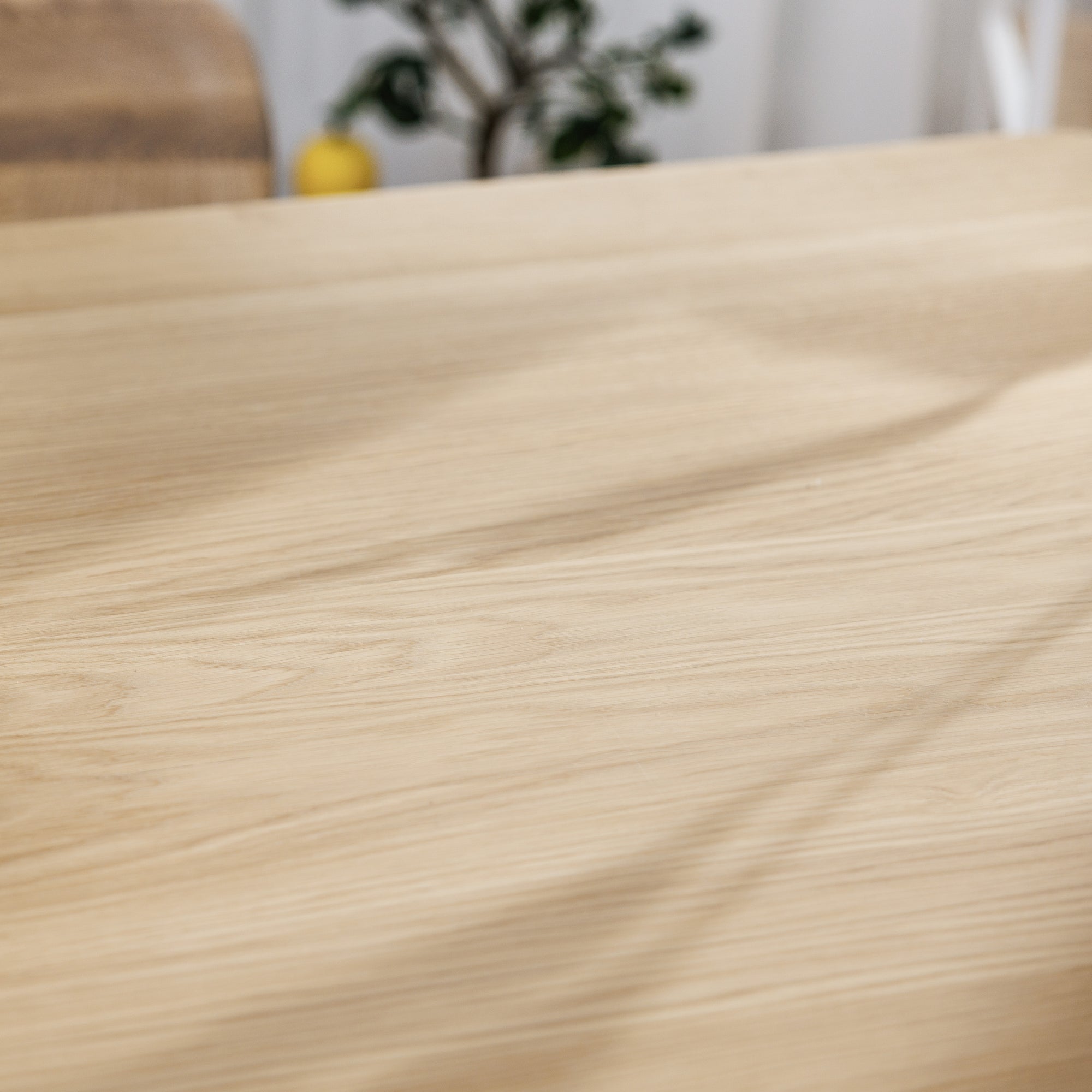 Zertifiziertes Massivholz für Schreibtische nach Maß