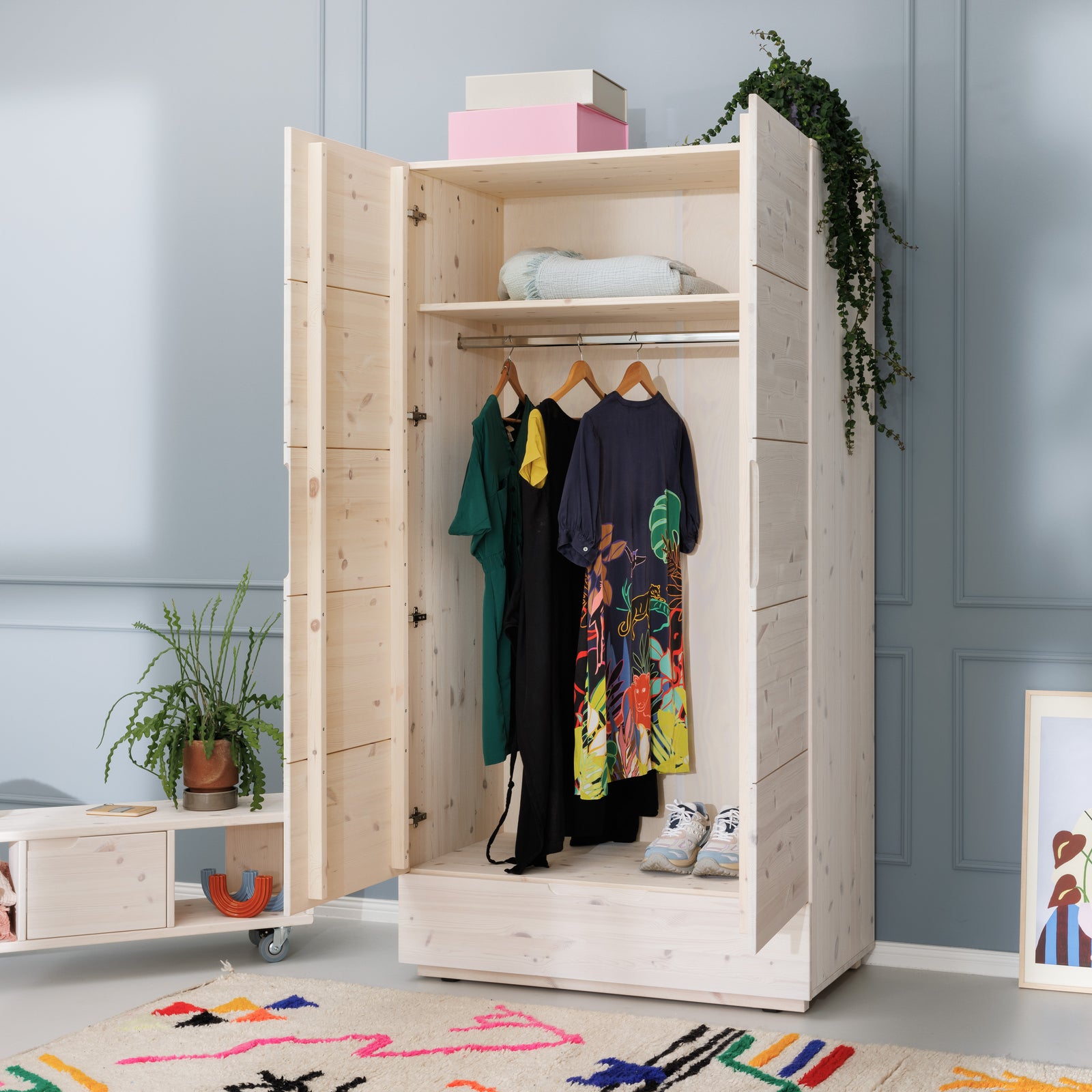 Kleiderschrank Enorm M