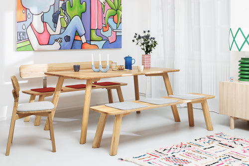 Handverlesenes Massivholz mit schöner Maserung