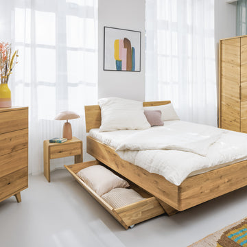 Minimalistische Designmöbel aus Wildeiche mit runden Ecken