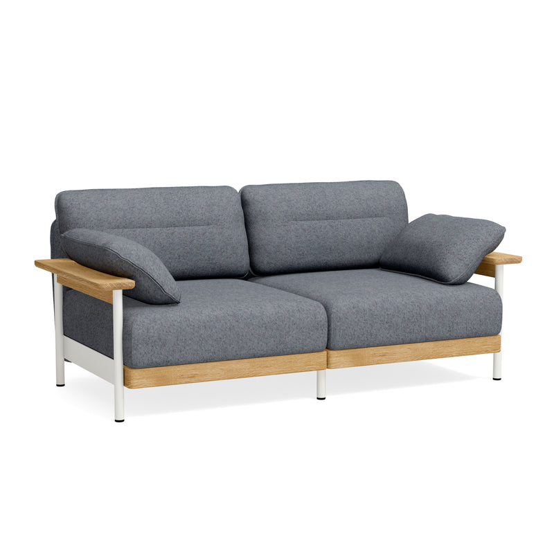 2-Sitzer Sofa Mio aus nachhaltigen Materialien