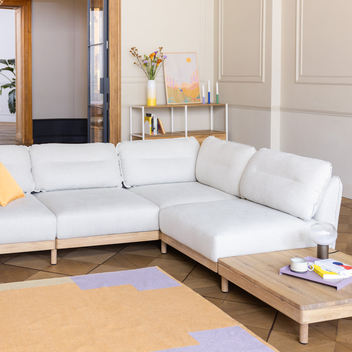 Design Ecksofa Mio Lounge 4-Sitzer mit Tisch aus Eiche – ekomia