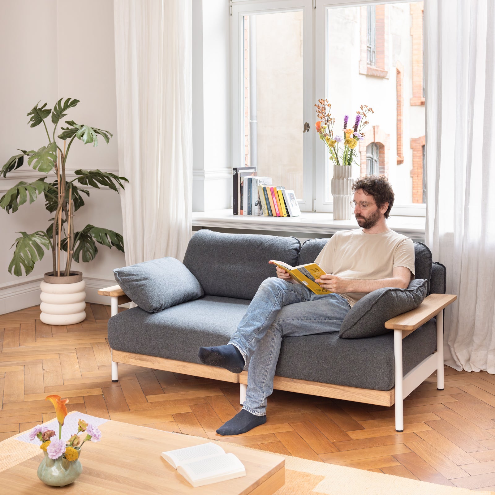 2-Sitzer Sofa Mia grau - Boucle