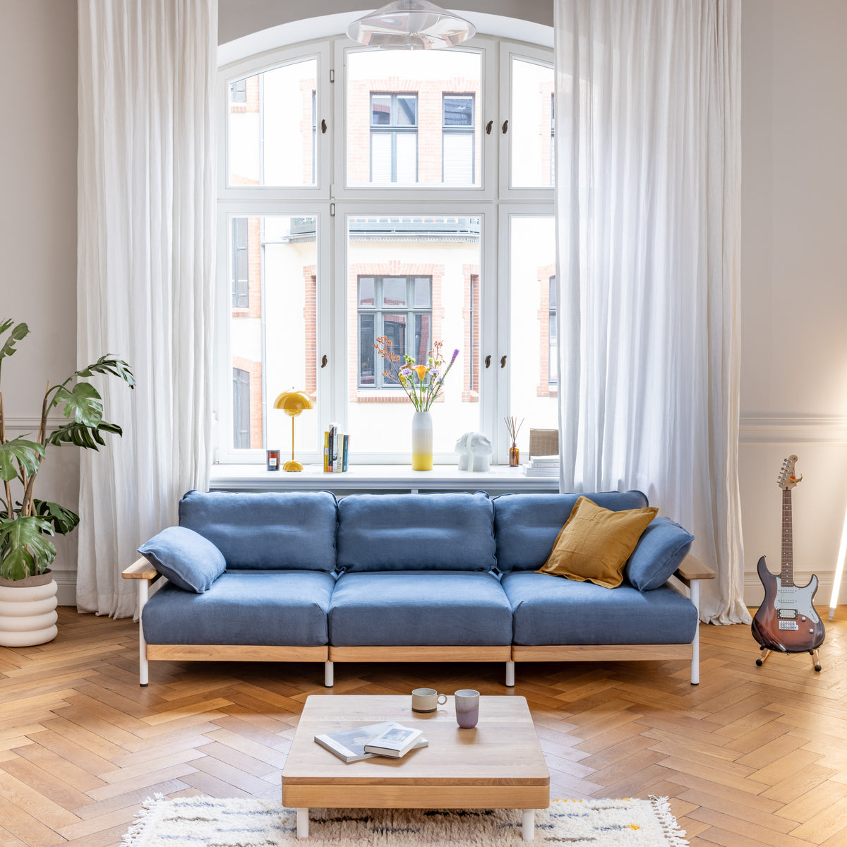 Design Sofa Mio Lounge 3-Sitzer aus hochwertiger Eiche & Metall – ekomia