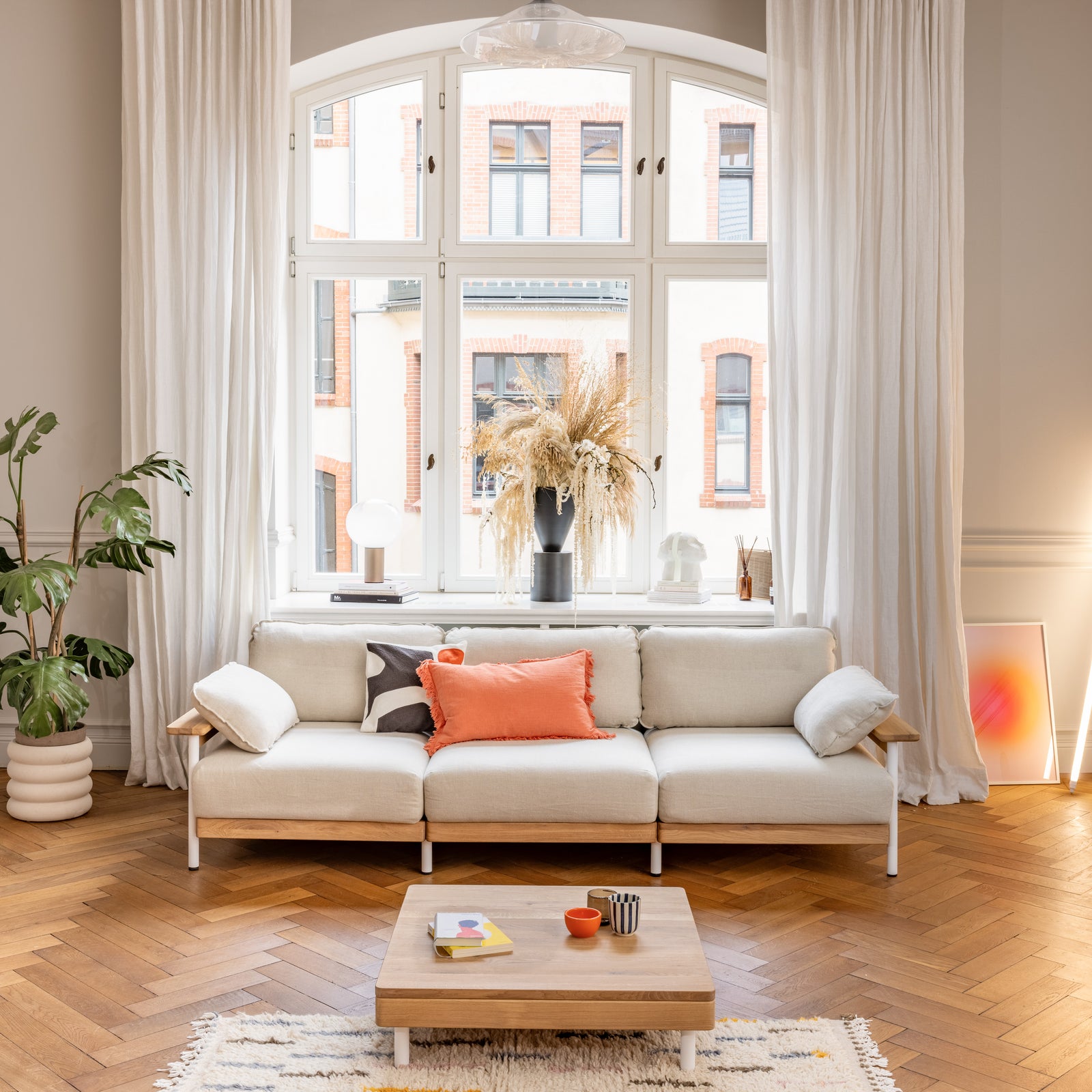 Modernes 3-Sitzer Sofa Mio aus Eiche und Metall in beige