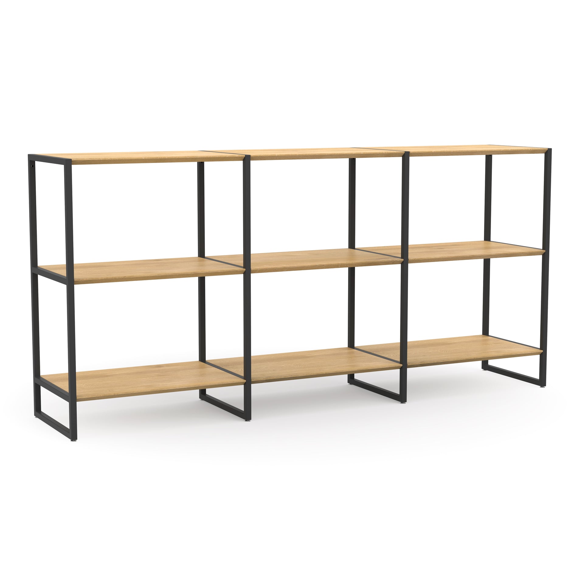 Design Highboard aus massiver Eiche und schwarzen Metallbeinen