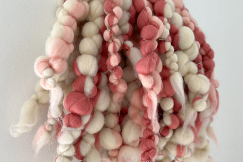 Hand gewebte Unikate aus 100 % nachhaltiger Merino Wolle aus Europa