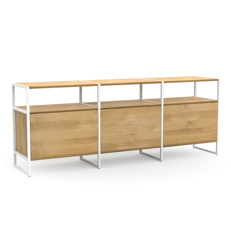 Modulares Naturholz Sideboard aus massivem Eichenholz mit Metallakzenten, Türen, Schubladen und Regalbrettern im modernen, funktionalen Design